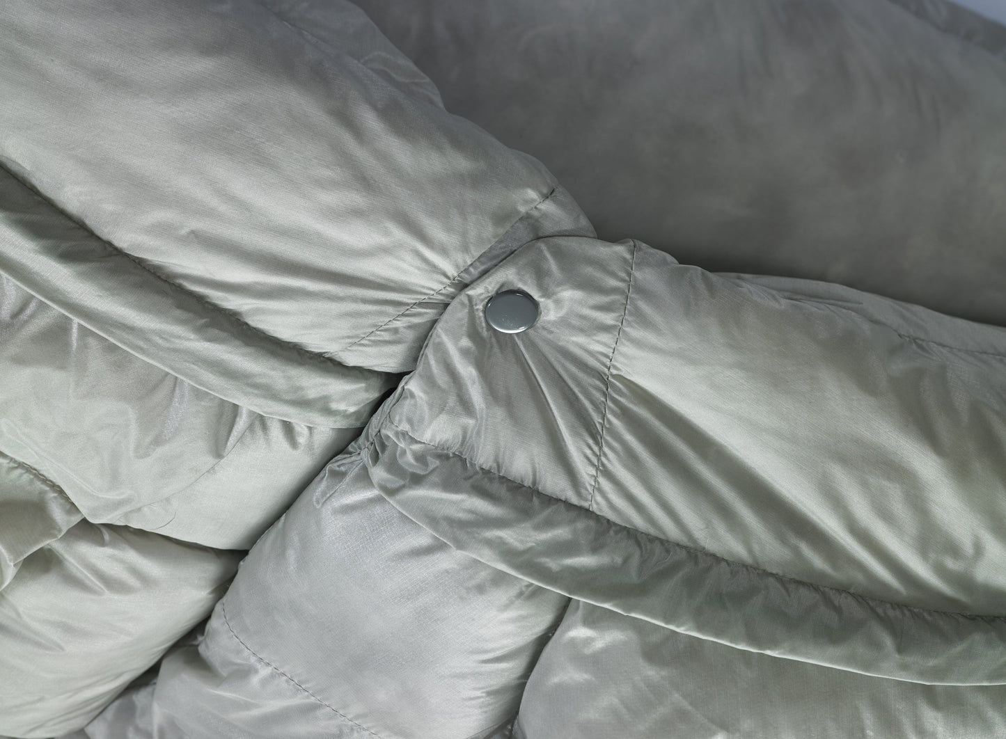 Vesper™ 20F/-6C Down Quilt | Neck Snap Closure