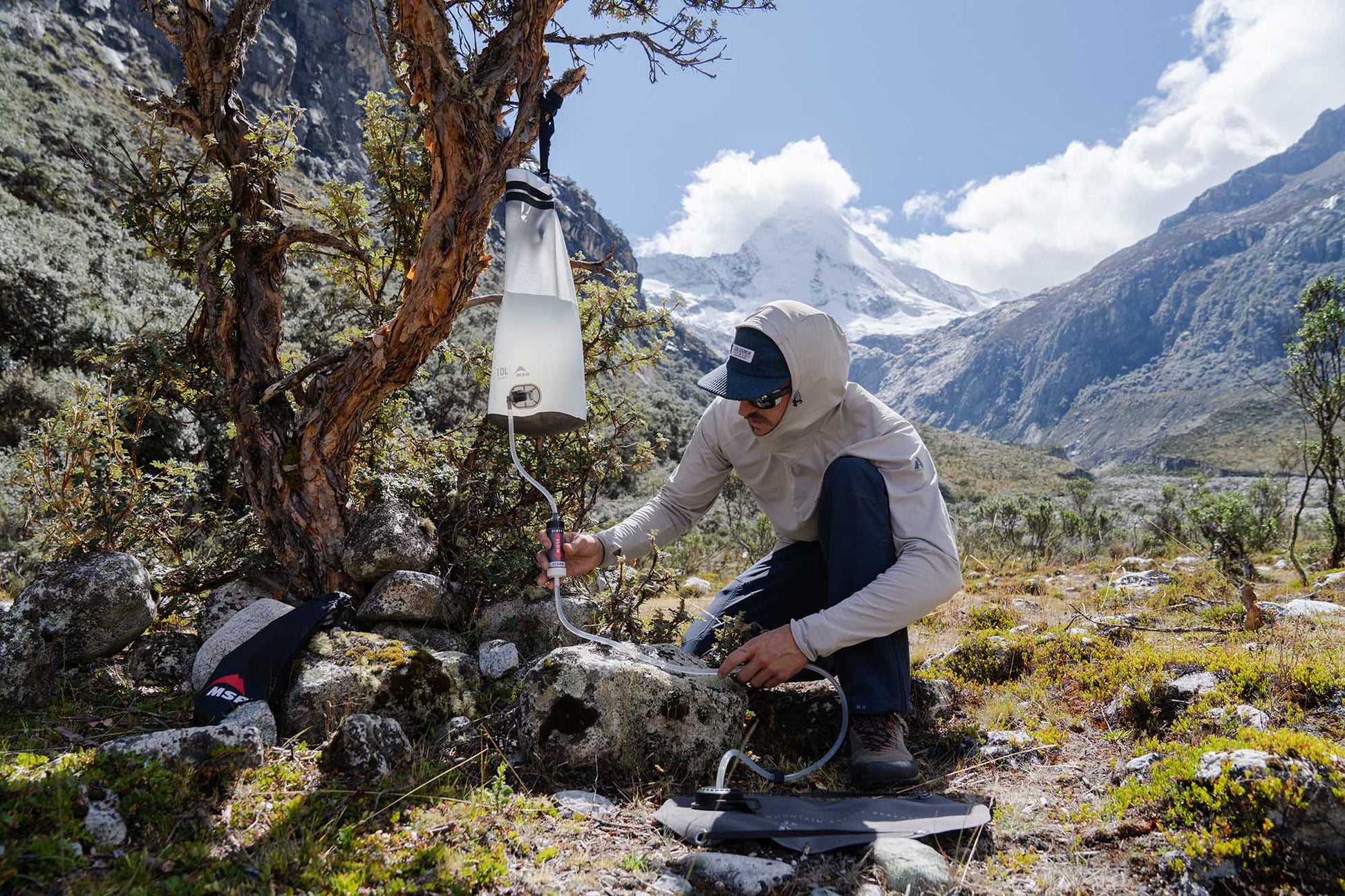 MSR AutoFlow™ XL Gravity Filter 10 L | Photo: James Barkman | Location: Cordillera Blanca, Peru