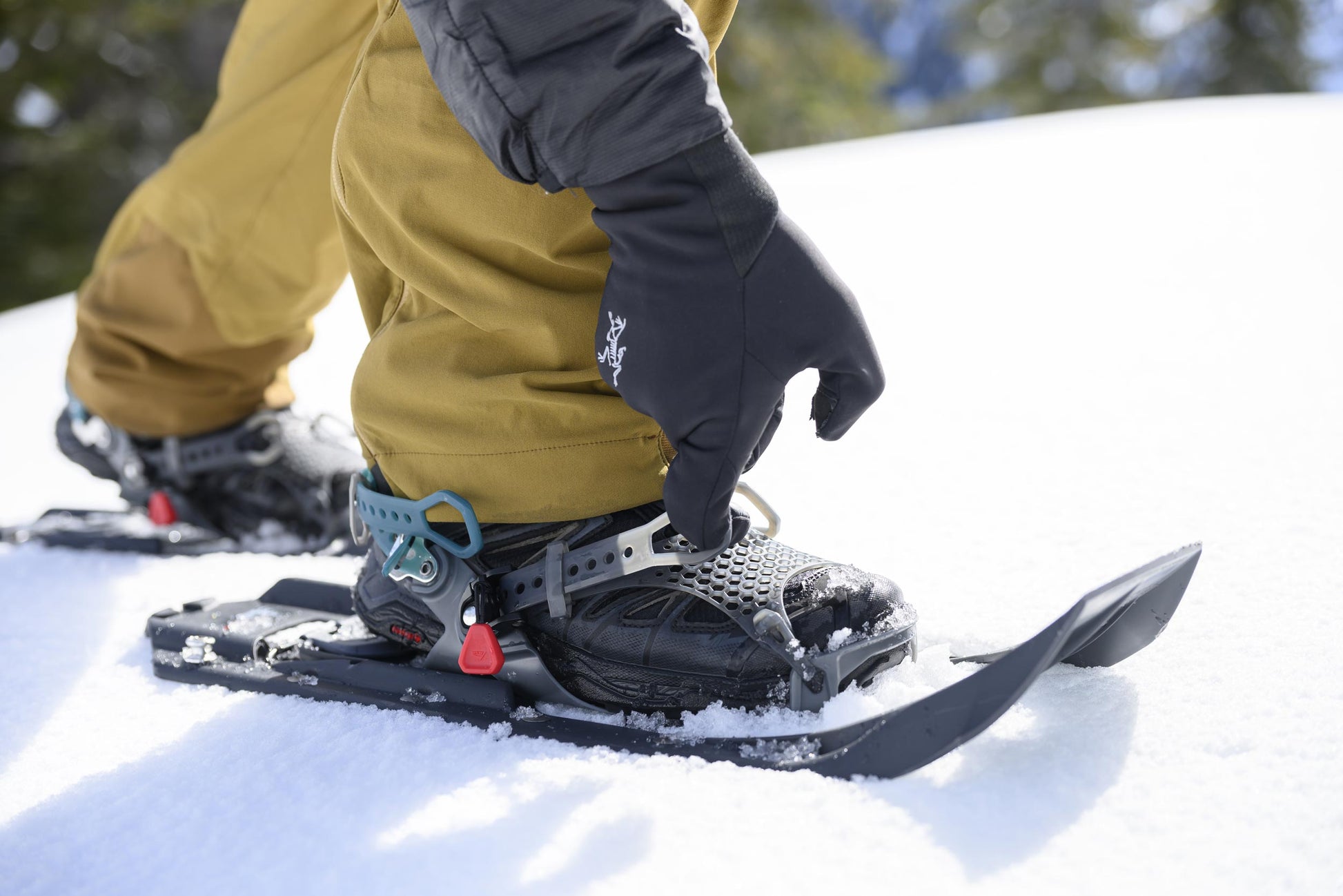 Evo™ Explore Snowshoes | Paradigm™ Binding Detail